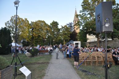 Open-Air-Kino "Ein Becken voller Männer" 